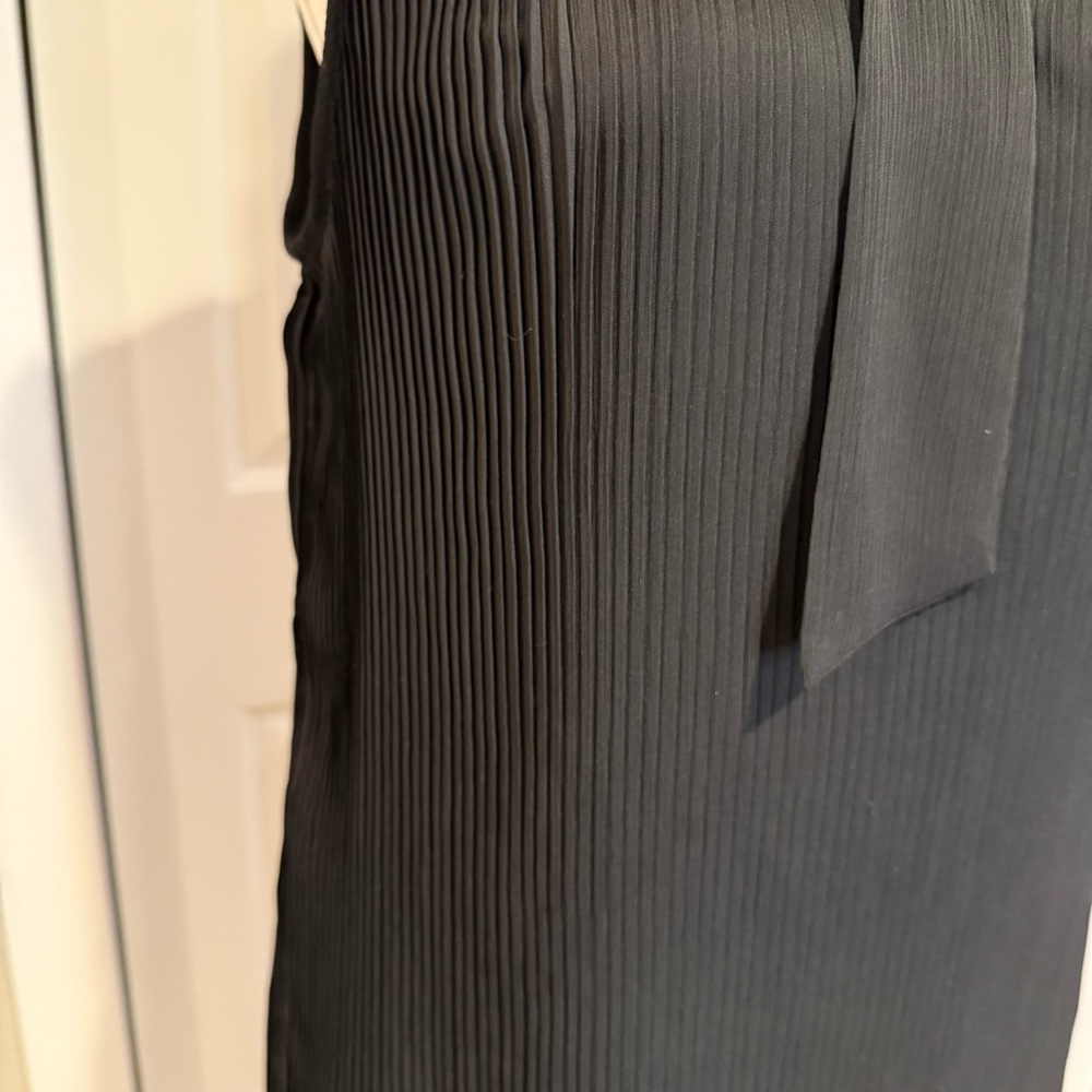 DKNY,  Black  Accordion Pleated Tie-Neck Dress, Size Large - Picture 5 of 12